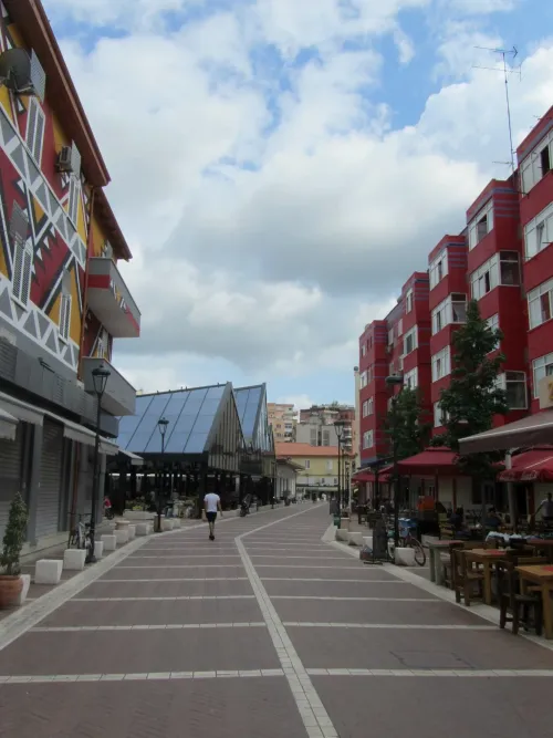Tirana nieuwe markt